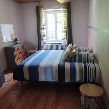 Maison Familiale Et Chaleureuse Pontaubault